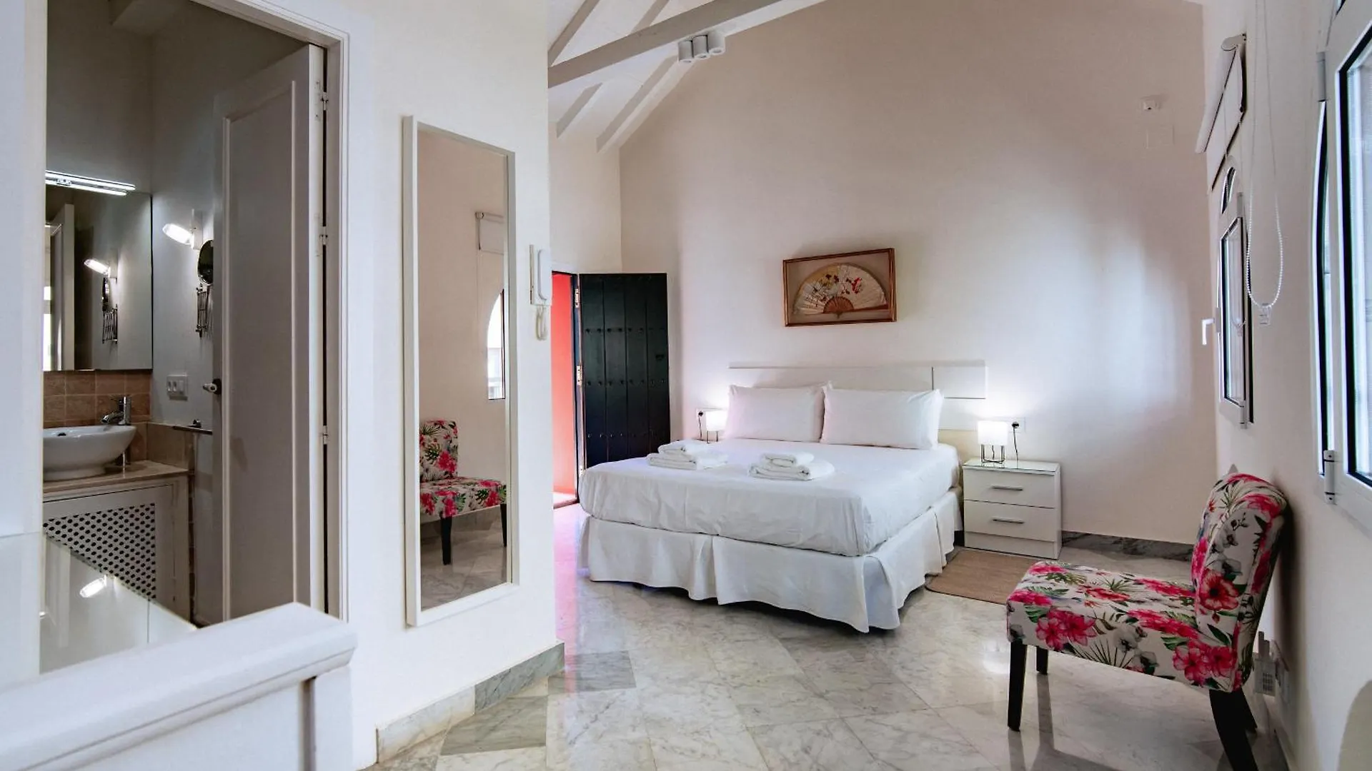 Casa Palacio Dona Guiomar contacts